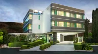 Springfield Lakes Boutique Hotel