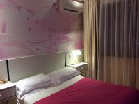 上海俊龙宾馆 - 温馨大床房
