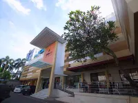 Sofyan Inn Tebet Family Friendly Hotel Hotels near Cawang Station