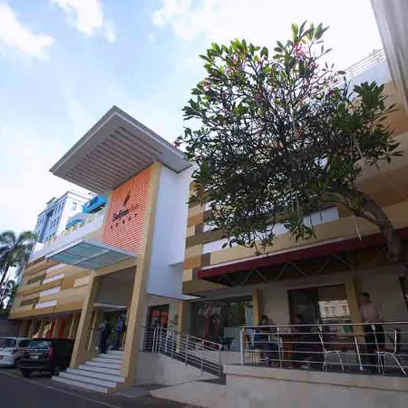 Sofyan Inn Tebet Family Friendly Hotel Отели рядом с достопримечательностью «Торговый центр Kota Kasablanka»