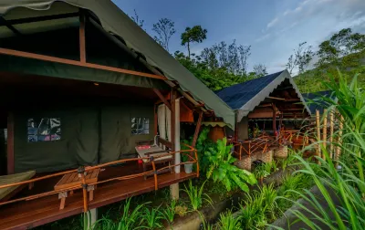 Sang Giri Mountain Tent Resort 바투카루 사원(은둔의 사원) 주변 호텔