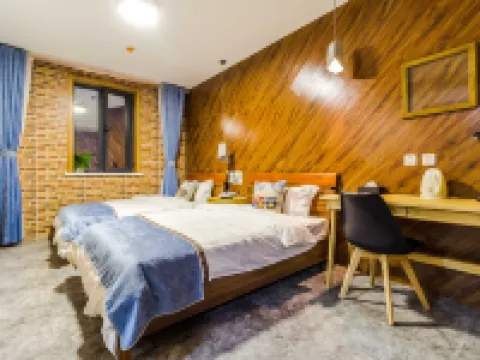 Buyue Hotel Hotels near Baodingjunxiao Square