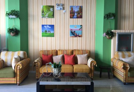 Mulinchun Chain Hotel (Wulanhot Heping Branch) - Housity