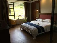 稻城亚丁藏亚文化酒店 - 山景地暖大床房