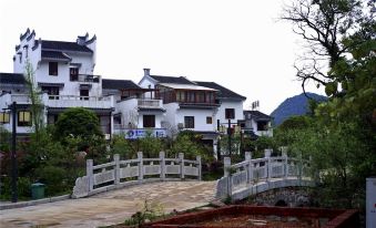 Yunjian Zhoudu Hotel