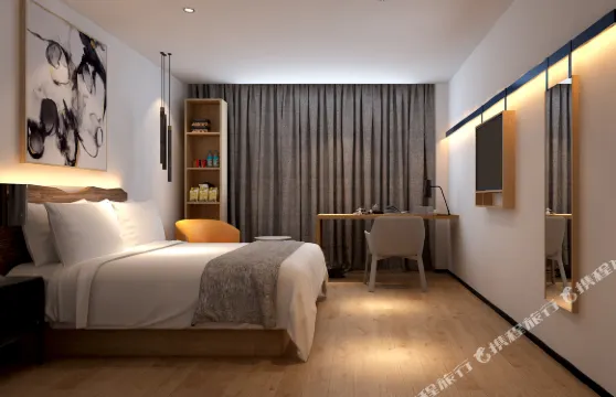 老河口易樂名仕假日酒店