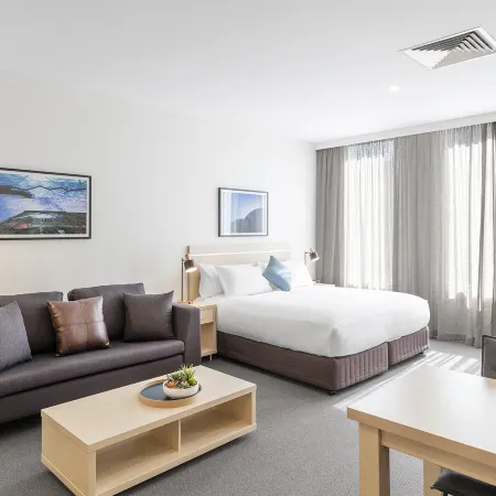 Oaks Melbourne on Market Hotel