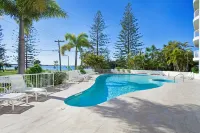 Crystal Bay on the Broadwater - Swimmingpools