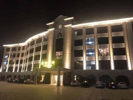 Longfeng Sports Theme Hotel