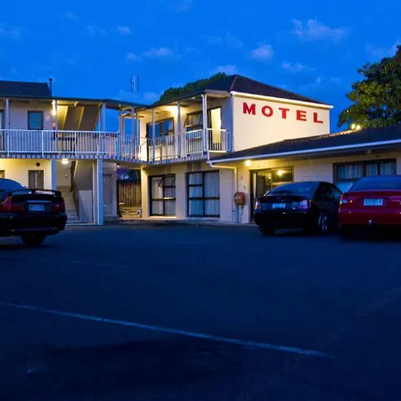 Middlemore Motel Отели рядом с достопримечательностью «Корнвол Парк»