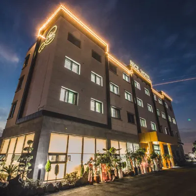 Nice Hotel jeju Các khách sạn gần Chùa Heungryongsa