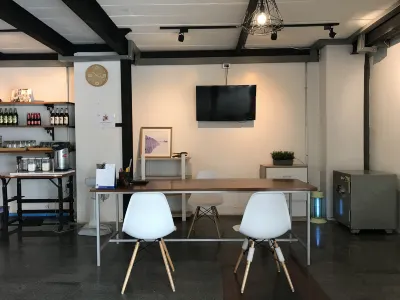 The Color Express Hotel Các khách sạn ở 