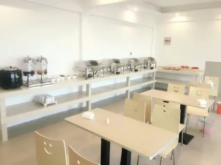 Dingyuan ancient charm theme Business Hotel