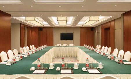 Ramada by Wyndham Jiaxing - Housity