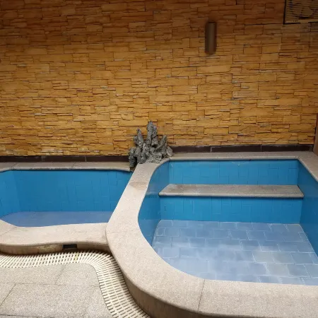Gaotan Hot Spring Hotel