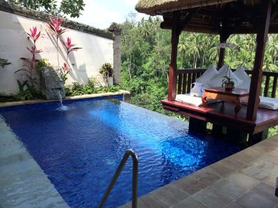 屋外プール ヴァイスロイバリの写真