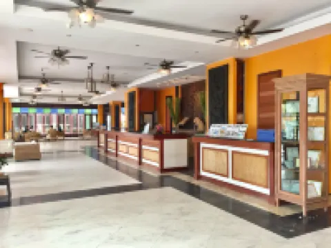 パッタウィア リゾート & スパ プラーンブリーのホテル