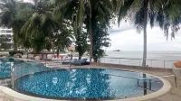 Mercure Penang Beach