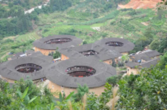 雲水謠水雲居百年土樓人文民宿 和貴樓附近的飯店