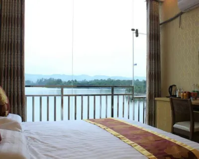 Nanhu Bandao Hotel Các khách sạn gần Three Forks Lake Scenic Area