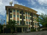 T.P. Place Hotel Отели рядом с достопримечательностью «Пирс Тхадан»
