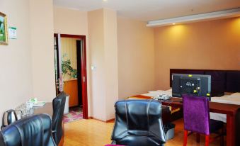 Pengzhou junyi hotel - Housity
