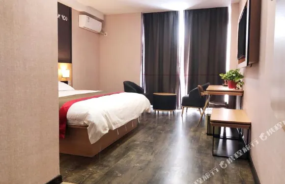 派柏·雲酒店（陽信汽車站店）