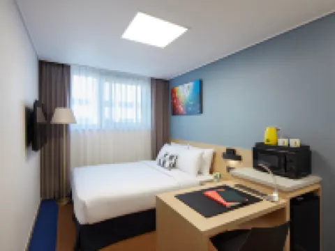 Days Hotel & Suites by Wyndham Incheon Airport Hotels in Incheon