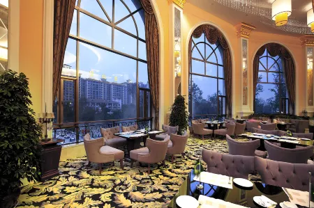 Country Garden Phoenix Hotel Отели рядом с достопримечательностью «Jiangsu Pastorage - Gymnasium»