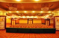 Xinyue Ruijing Grand Hotel (Dongying Ginza Mall Shengli Oilfield Central Hospital)