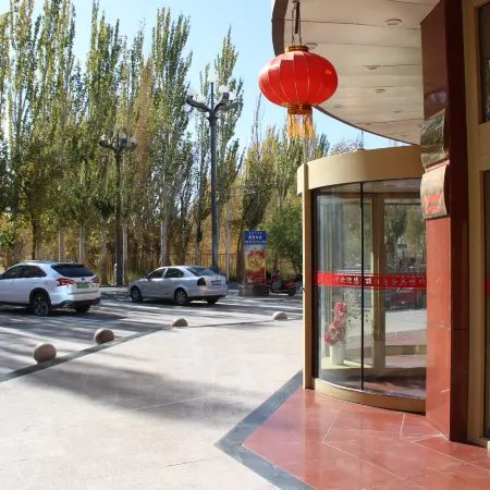 Li Ya Hotel
