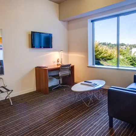 Mantra Charles Hotel Launceston