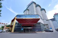 Golden Oasis Hotel Hotel di Yongdingmen dan Area Stasiun South Railway