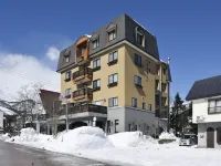 Evo Hotel Hakuba Hotels near Kurashita Onsen