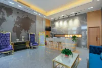 The Elephant Lake Boutique Hotel