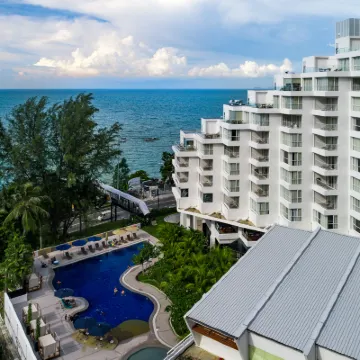 DoubleTree Resort by Hilton Hotel Penang Hotels near Miami Beach - Pantai Miami