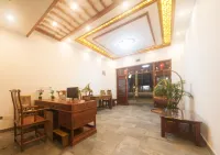 Courtyard Deep Chinese Inn (Zhouzhuang Shuangqiao)