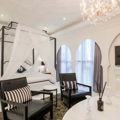 Hotel the Designers Dongdaemun Отели рядом с достопримечательностью «Мост Супхёгё»