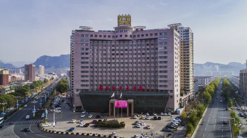Junan Gloria Plaza Hotel Hotels in Chengdexian