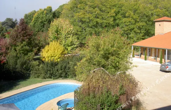 布萊特軌道酒店