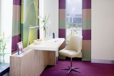 ジュニアスイート(キングベッド) モーベンピック ホテル フランクフルト シティーの写真