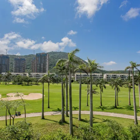 Q Jia · Pinyi Villa (Yangjiang Hailing Island Shili Yintan Store)