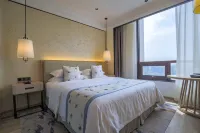 JEROME Hotel