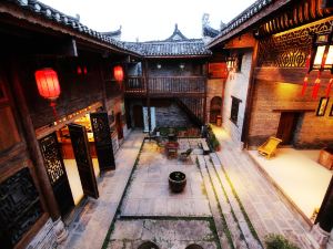 Guandi Homestay (Yangshuo Yulonghe Jiuxian Wharf)