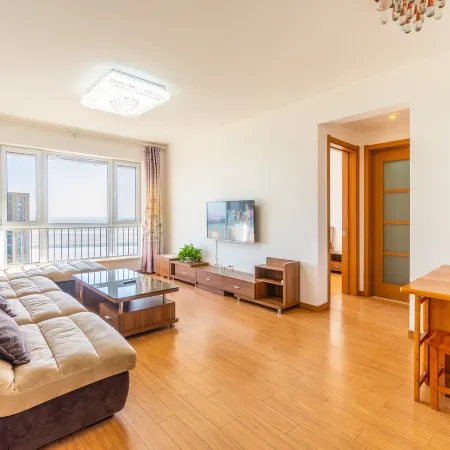 Xinsuihai Seaview Apartment (Yingkou Shanhai Square Vanke Shop)