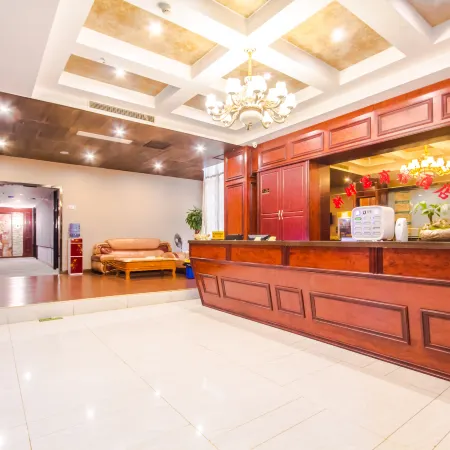 Jiaxing Fortune Business Hotel (Zhongshan West Road Branch) Отели рядом с достопримечательностью «Jiaxing University Biology and Chemistry Engineering College»