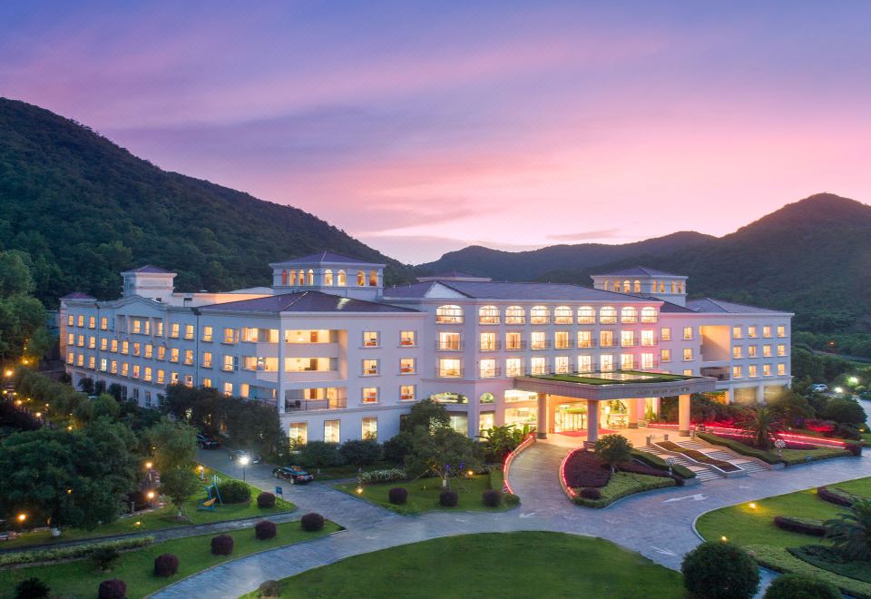 4. 그랜드 베이뷰 ..