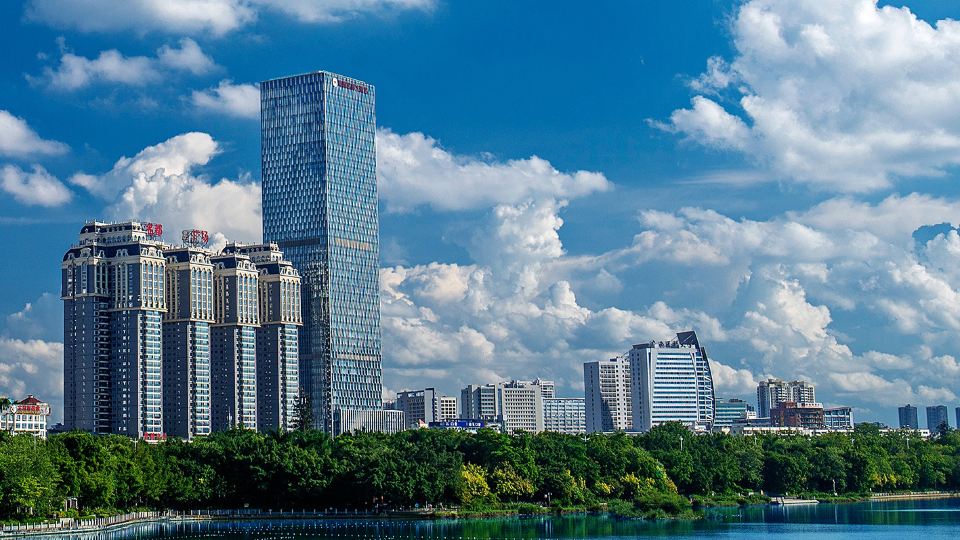 Ming Du Lakeside Hotel
