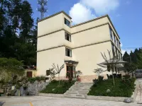 Tiantai Mountain Huashihai Hotel Hotels near Black Dragon Pool