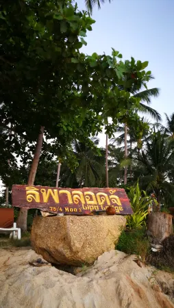 Lipa Lodge Beach Resort